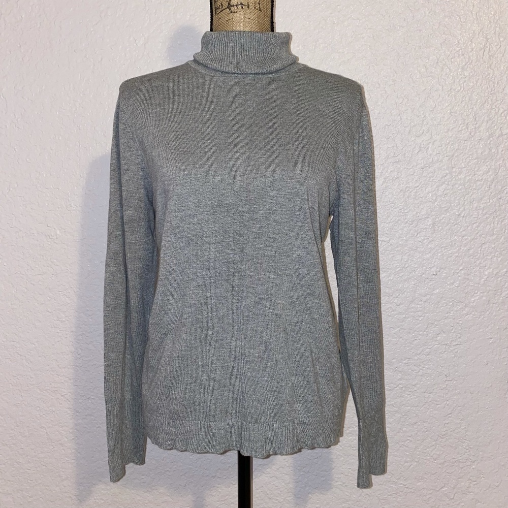 Apt. 9 Gray Turtle Neck Sweater
